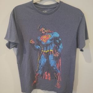 M Superman Vintage style t-shirt! Unisex
